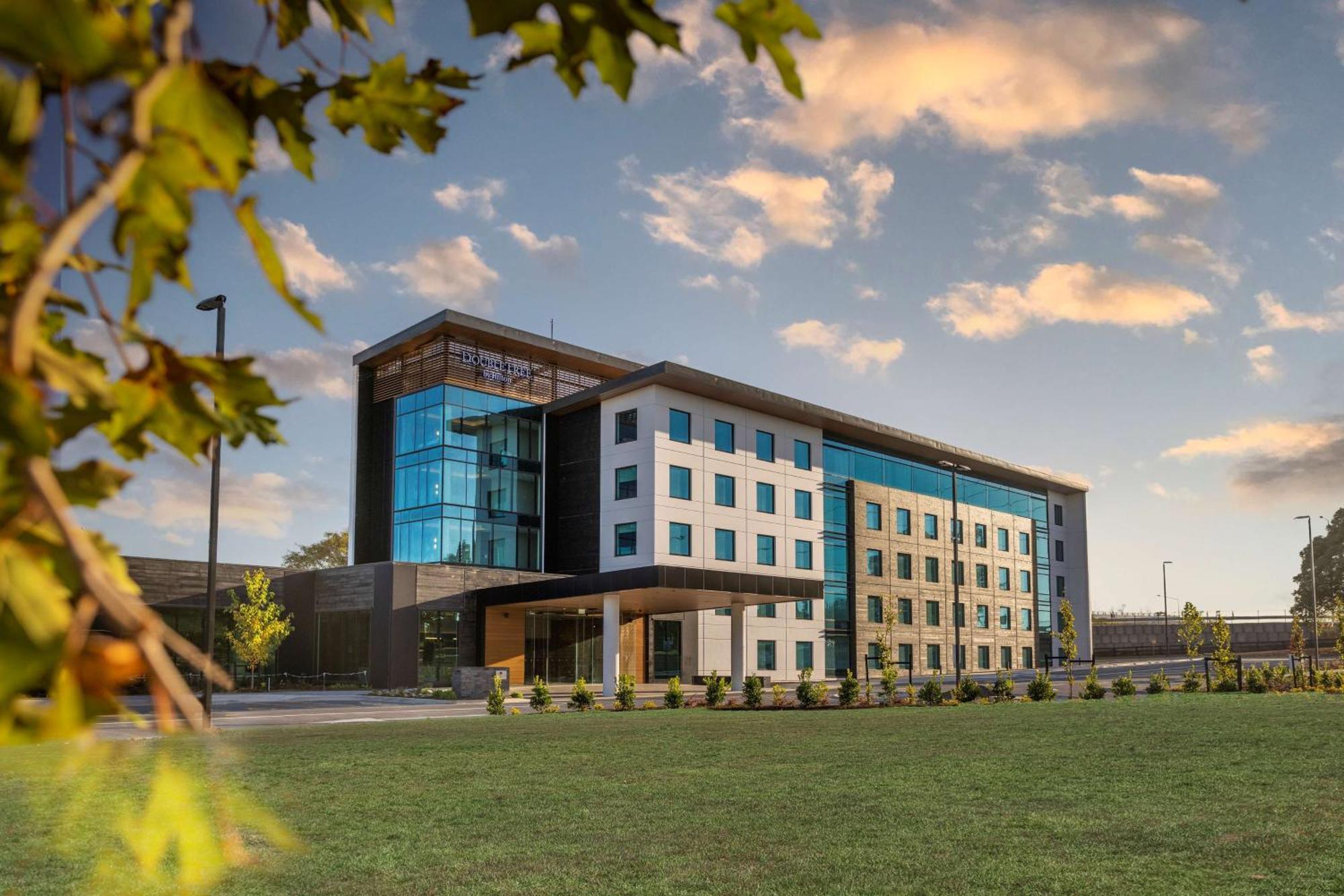 Hotel Doubletree By Hilton Auckland Karaka Exterior foto